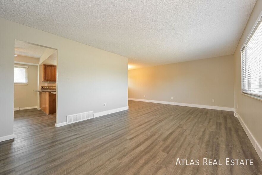 Building Photo - 13144 Hadar Dr