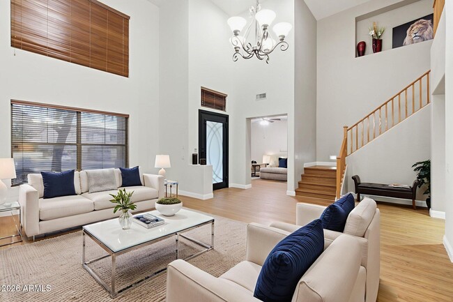 Building Photo - 6206 W Buckhorn Trail