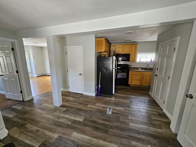 Building Photo - Beautiful two-story, four-bedroom unit!