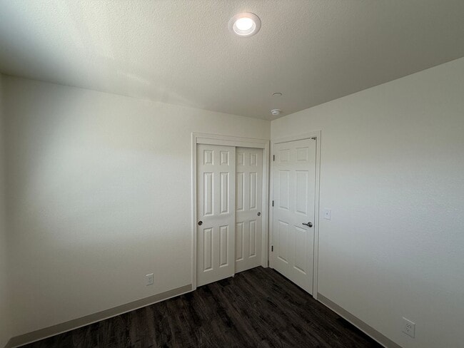 Building Photo - Free Month of Rent for Move in before Dec 1st - Brand New Upstairs 3 Bedroom Apartment with a View