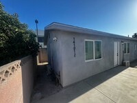 Building Photo - ANDERSON 14101 1/2