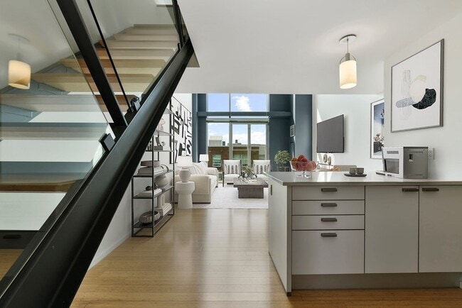 Building Photo - 1 Earhart St