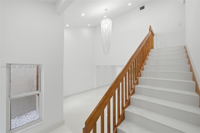 Building Photo - 22384 Thousand Pines Ln