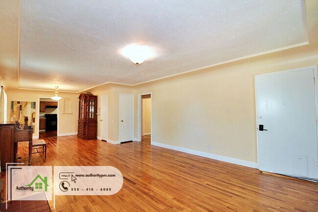 Building Photo - 2391 Placer St