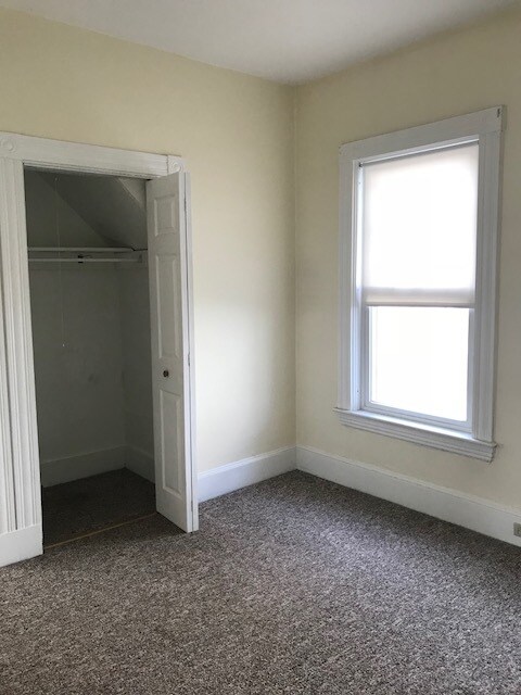 Building Photo - 39 Cook St