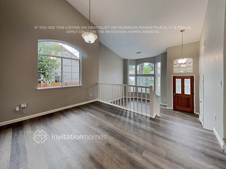 Building Photo - 148 Suncrest Way
