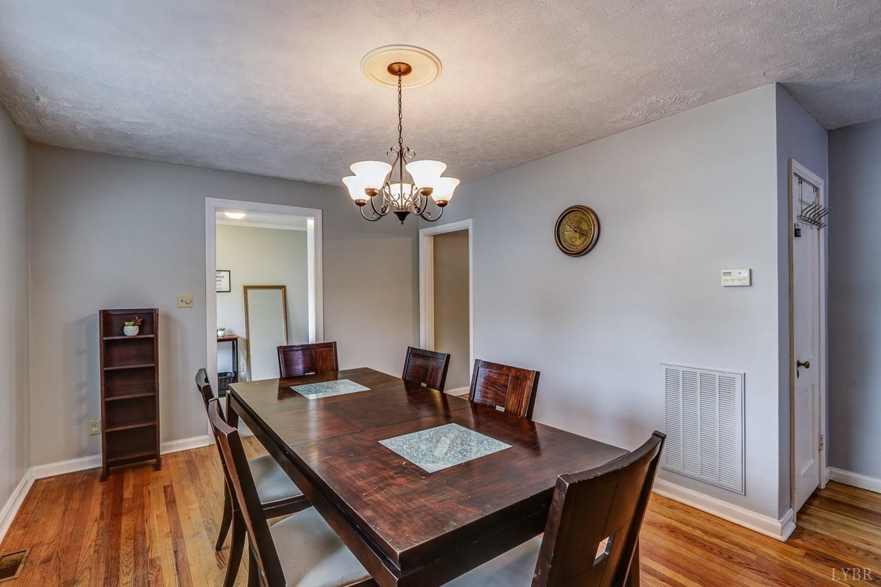 Dining Room - 4920 Myrtle St