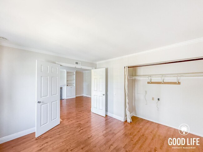 Building Photo - Serene 2BD/2BA End Unit Condo in Carmel Valley with Community Pool & Detached Garage