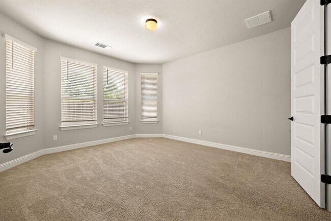 Building Photo - 232 Stone Cyn Dr