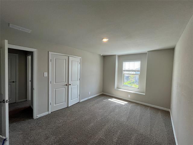 Building Photo - 945 Summer Dr