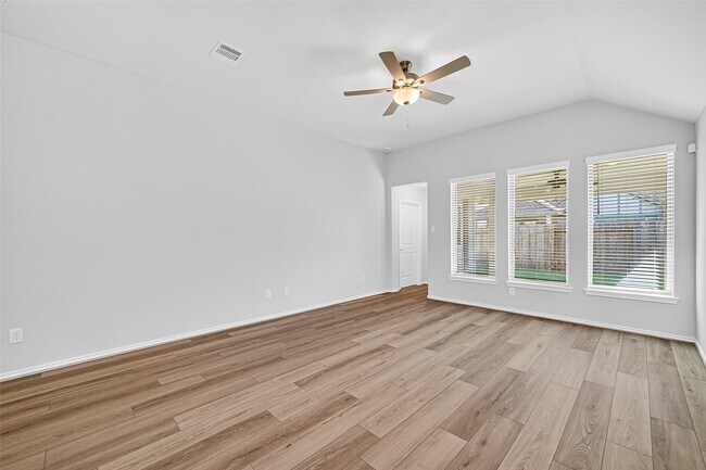 Building Photo - 8915 Field Daisy Ct