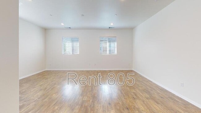 Building Photo - 561 Nile River Dr