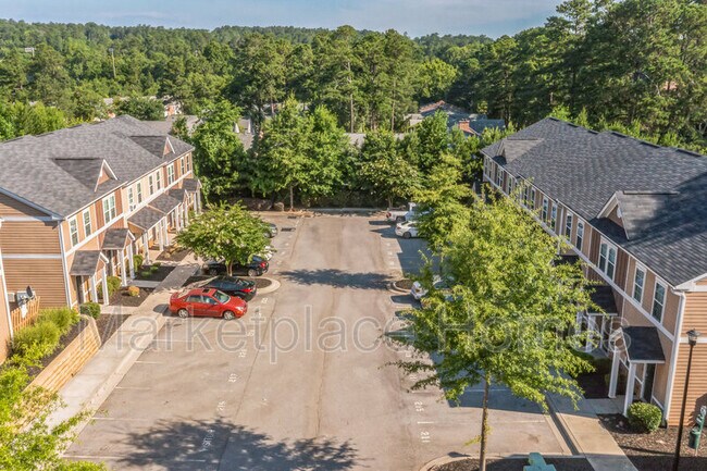Building Photo - 211 Adderman Dr