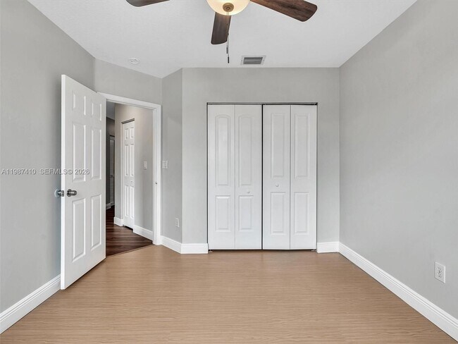 Building Photo - 1498 SW 106th Ave