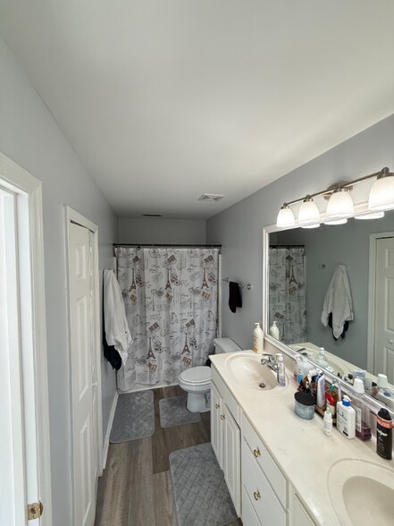 Building Photo - 3781 Winborne Ln