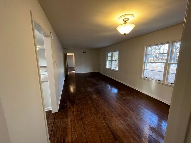 Building Photo - 329 Fairfield Cir