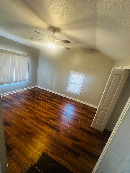 Bedroom 3 - 803 White Avenue