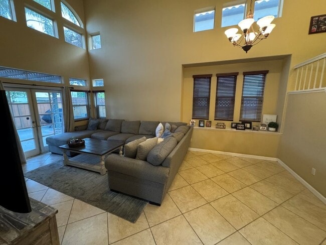 Building Photo - 1240 Positas Rd