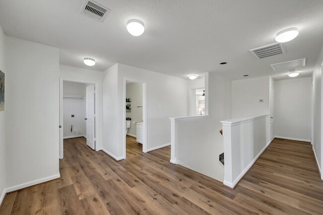 Building Photo - 15902 Arapaho Bend Ln