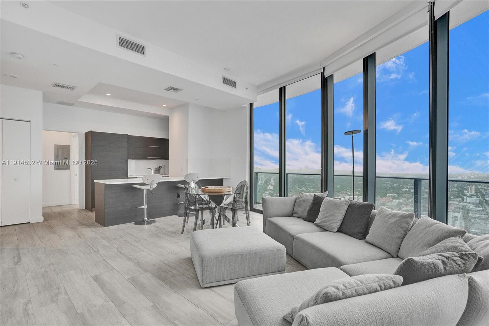 Building Photo - 55 SW 9th St