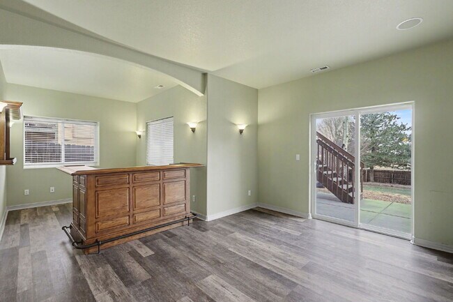 Building Photo - 5322 Balsam St