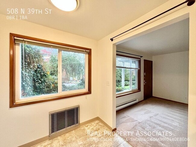 Building Photo - 508 N 39th St