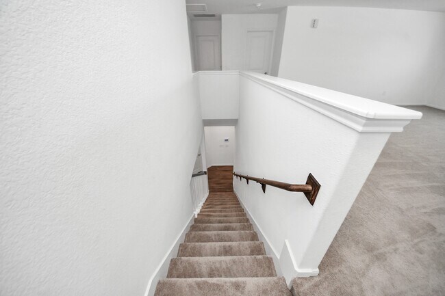 Building Photo - 1325 Grass Bnd Dr