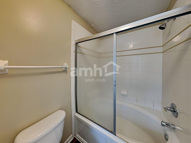 Building Photo - 6037 Scenic Meadow Ln