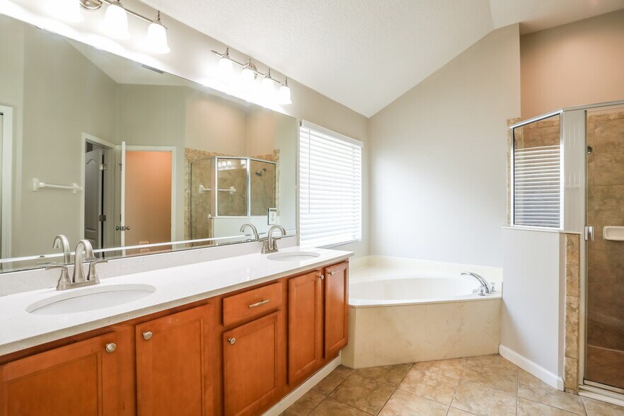 Building Photo - 3349 Horseshoe Trail Dr