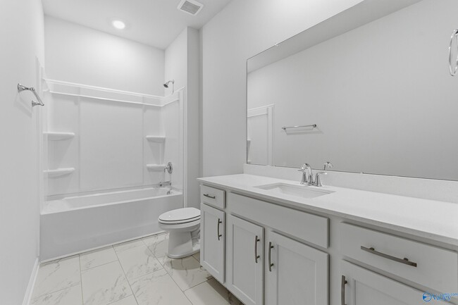 Building Photo - 305 Pond Spg Dr