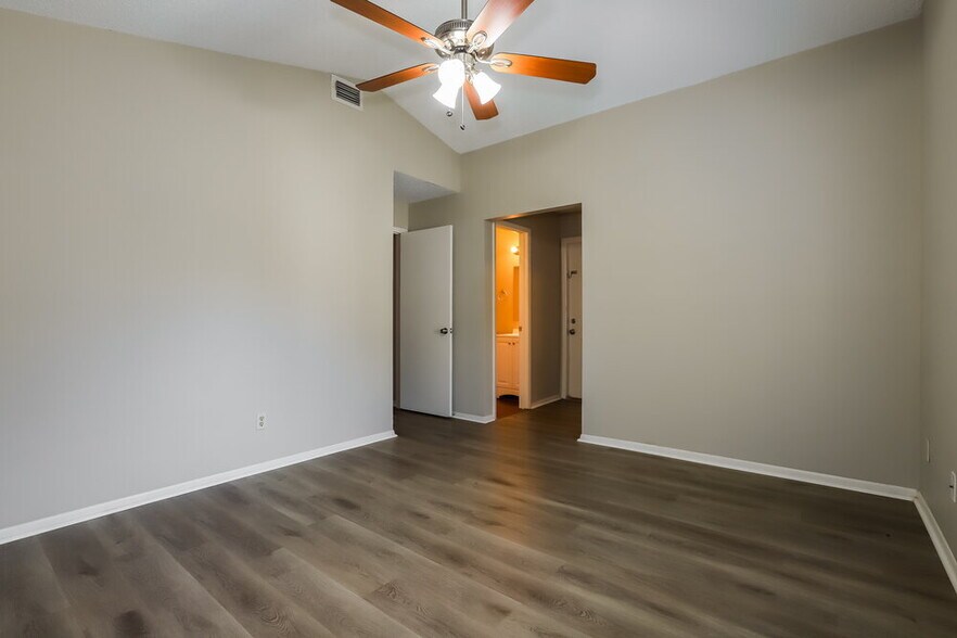 Building Photo - 1757 Tarah Trace Dr