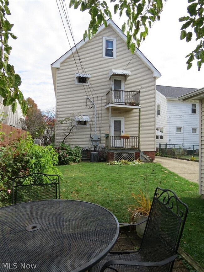 Building Photo - 2126 Richland Ave