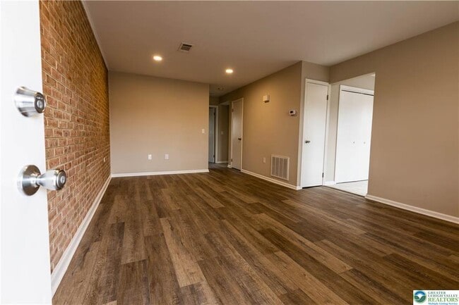 Building Photo - 4074 Winfield Terrace