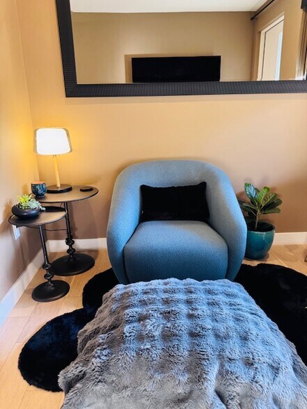 Living Area - 125 Darlington Ln