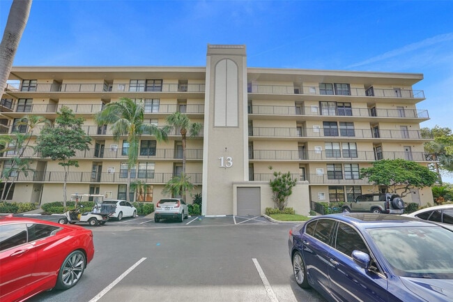 Building Photo - 13 Royal Palm Way