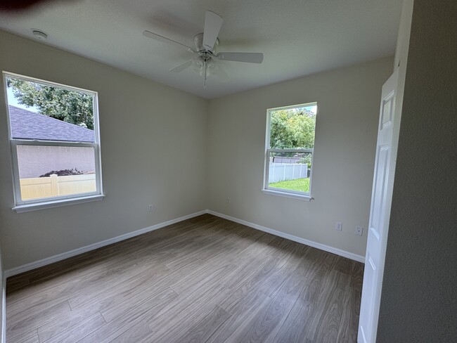 Building Photo - 247 Debary Dr