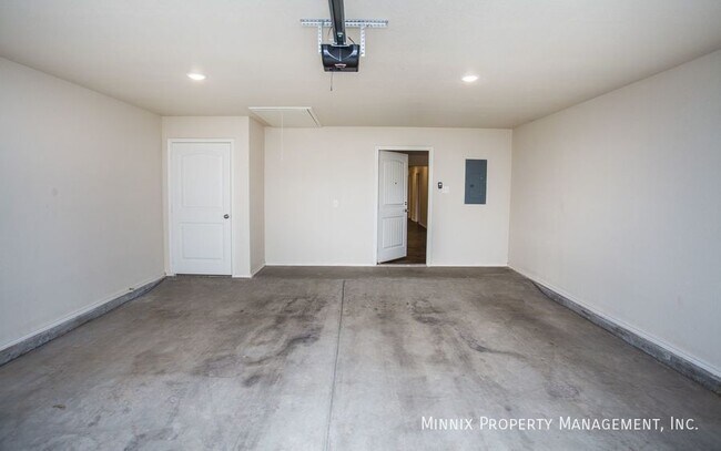 Building Photo - 5714 120th St