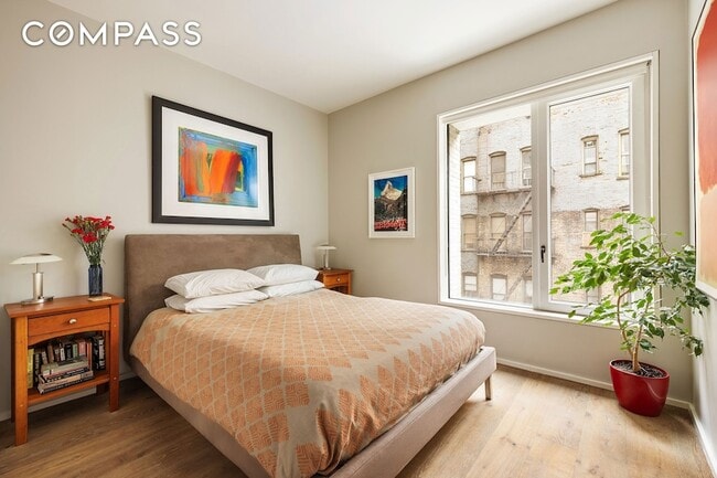 Building Photo - 345 W 14th St