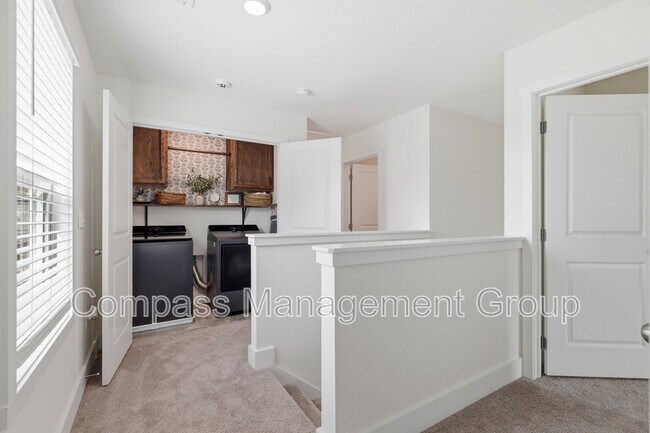 Building Photo - 3014 Bogart Ln