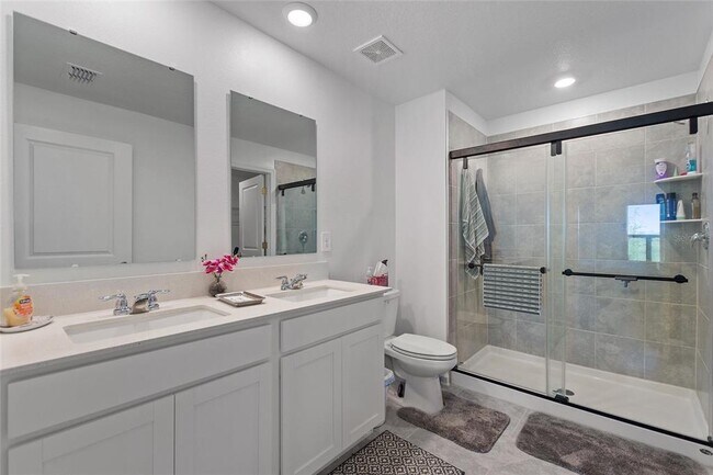 Building Photo - 656 Daring Dr