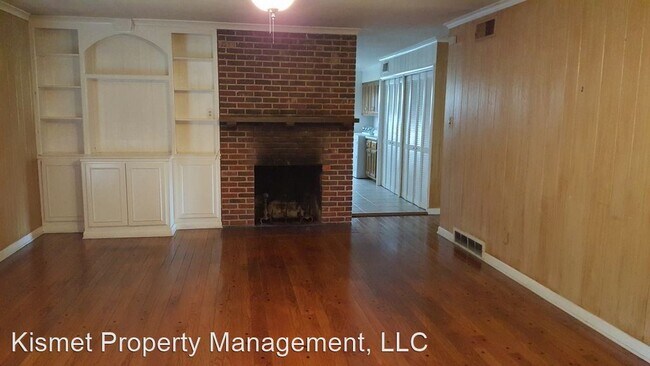 Building Photo - 3 br, 2 bath House - 400 Meadowcrest Circle