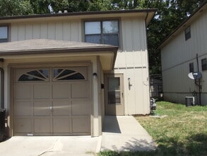 Building Photo - 528 Pawnee St