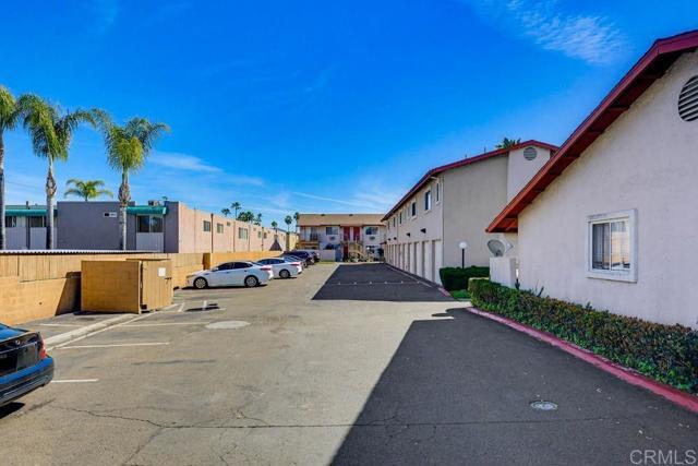 Building Photo - 1025 Estes St