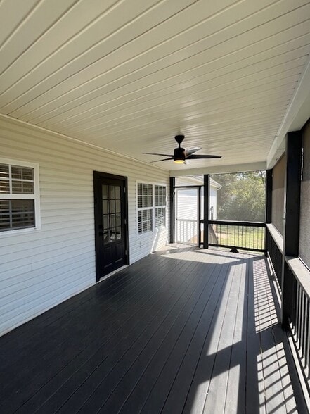 Building Photo - 3544 Dorothy Dr