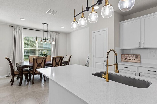 Building Photo - 1667 Delightful Dr