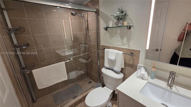 Building Photo - 2501 S Ocean Dr