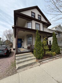 Building Photo - 135-137 North Avenue