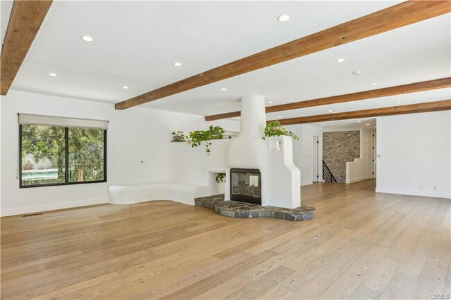 Building Photo - 25650 Timpangos Dr