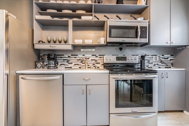 Building Photo - Beautiful Unfurnished 1 Bedroom 1 bath Apartment for Rent in Branson, MO