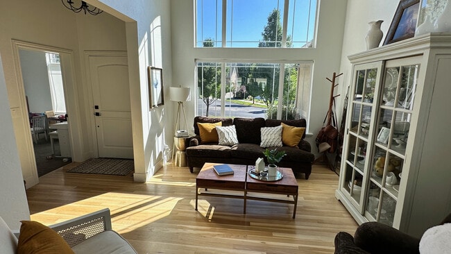 Building Photo - 1369 E 320 N